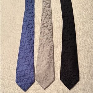 Trump signature collection ties. LOT OF 3